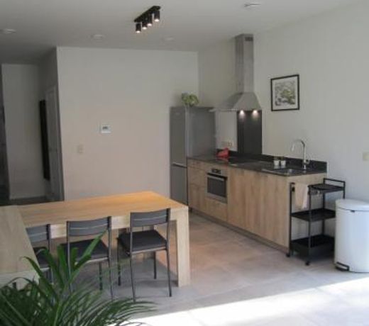 De Hoog Velden 12