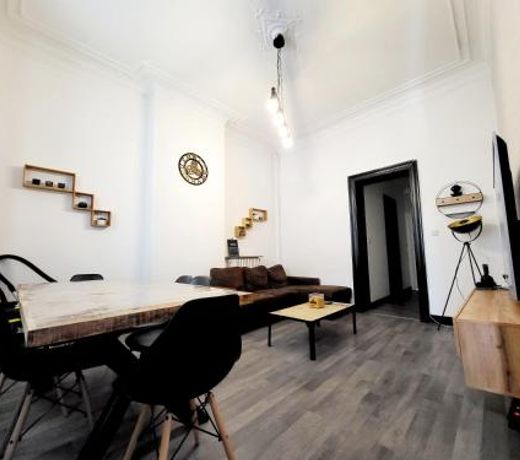 Private industrial room in center of Charleroi