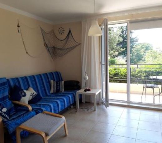 Lovely 1-bedroom apartment with pool, 250 m to the beach