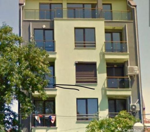 Roxy Apartment