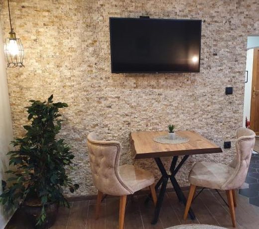 Kamelia guest rooms