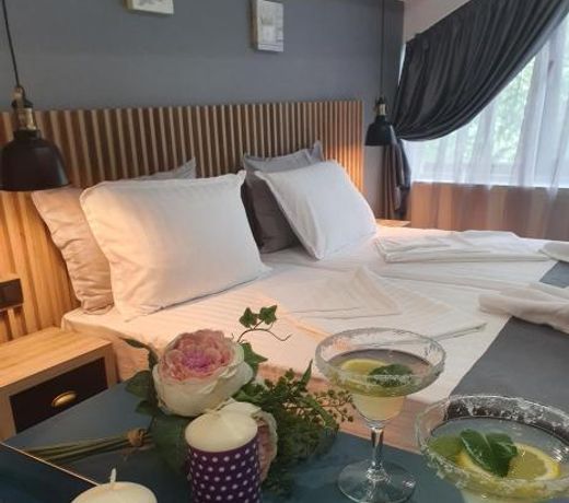 Kamelia guest rooms