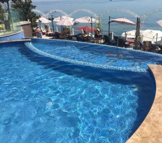 La Mer Luxury Apartments