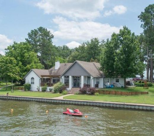 Sunset Point - 4 Bedroom Lake House