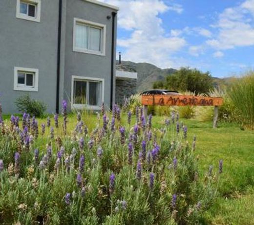 La Americana, casa entre sierras