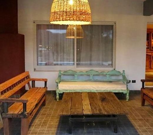La Americana, casa entre sierras