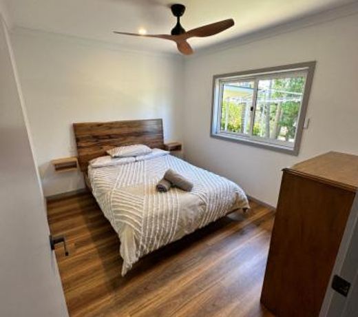 Luxury Holiday Unit 8min walk to Town Center with Boat Parking