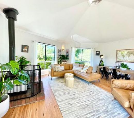 Blue Lily Bungalow
