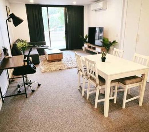 Contemporary in Kingston-2bd Apt