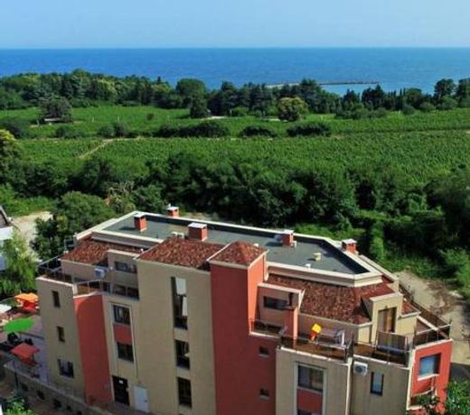 Fantasy Apartments Saint Constantine and Helena Resort