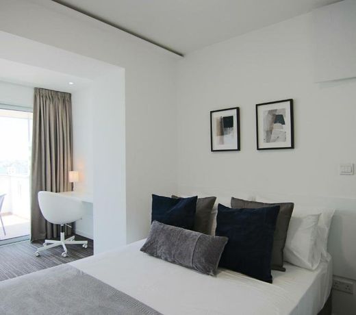 Phaedrus Living: Luxury Suite Nicosia 506