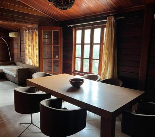 30 segundos do Mar! Casa Marmore V4 em Zona Sossegada na Ilha do Mussulo