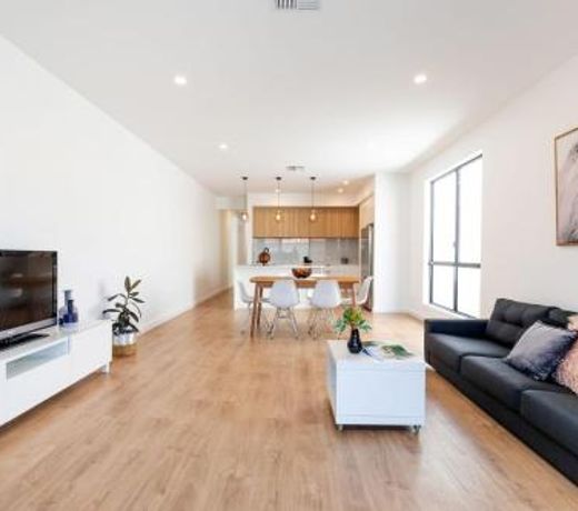 Luxury private ensuite room close to Airport,City, Genelg Beach