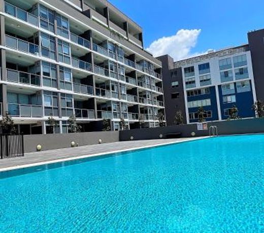 AQUA 306 POOLSIDE Luxury Apartment , Honeysuckle, NEWCASTLE FREE Parking