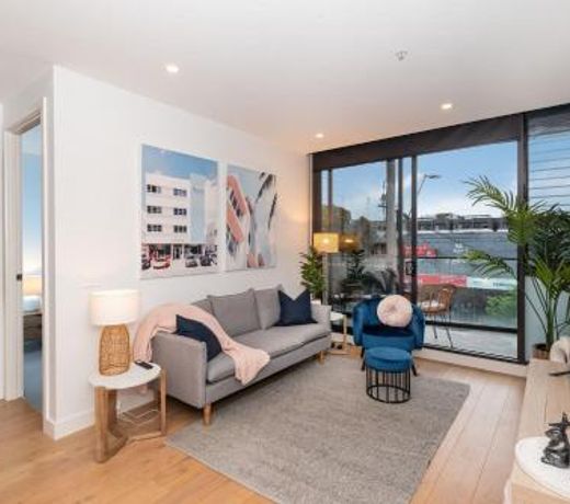 Bayside living at The Hampton
