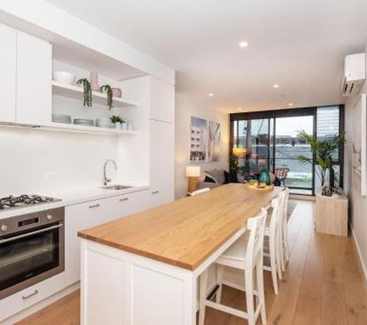 Bayside living at The Hampton