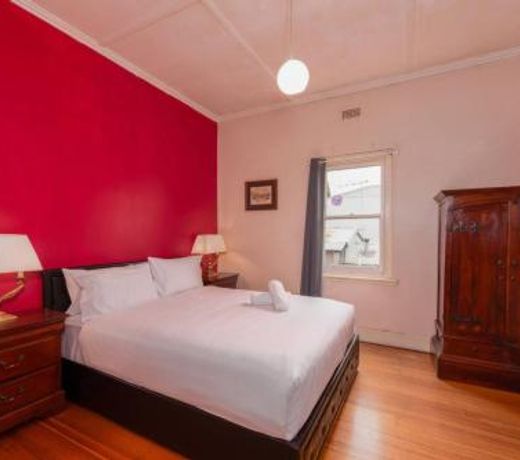 3 Bedroom Unit in the Heart of Beautiful Northcote