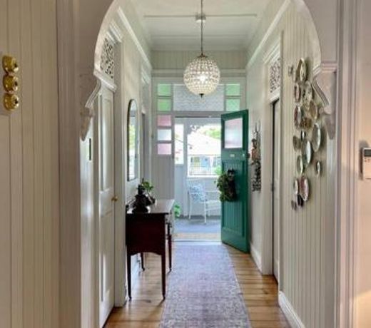 Gorgeous Arthouse Queenslander In Ipswich