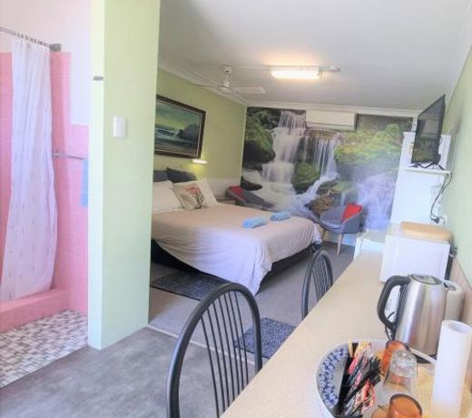 Mollymook Ocean View Motel Rewards Longer Stays -over 18s Only