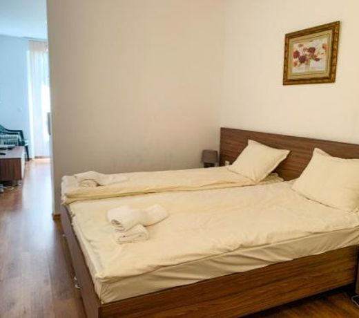 Forest View Apartment 44