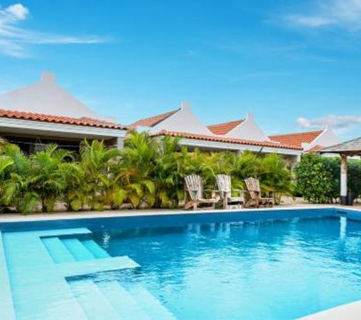 Kura Kabana Resort