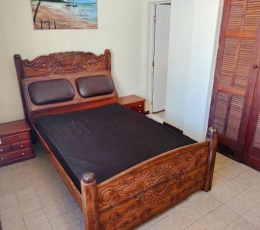Apartamento vista para o mar, com suÃ­te, elevadores e garagem