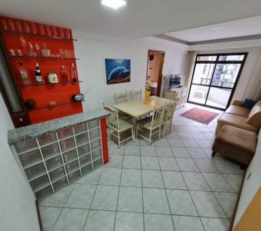 APT Encantador Centro Guarapari, completo, 50 m da praia