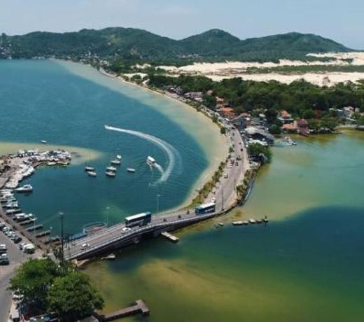 Apartamento de frente para Lagoa da Conceição