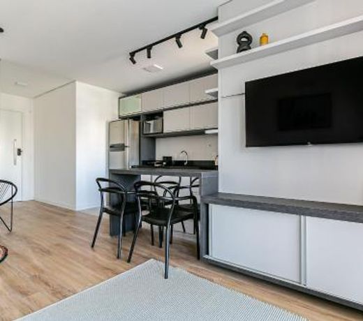 Moderno e Aconchegante com Ã³tima LocalizaÃ§Ã£o #CA38