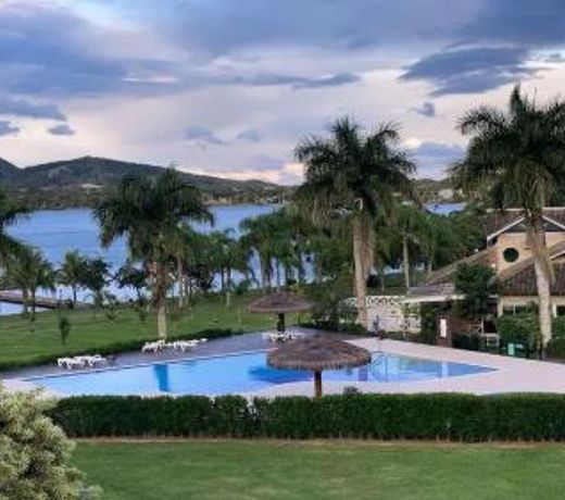 Completo apartamento em Resort na beira da lagoa