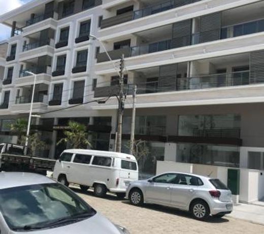 Maravilhoso e luxuoso apartamento perto da praia em JurerÃª