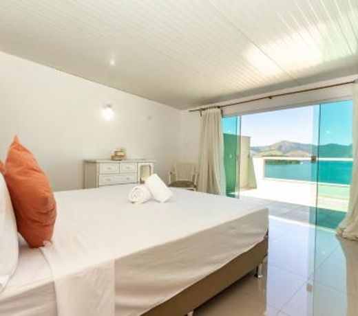 Cobertura de frente para o mar. Toddler friendly!