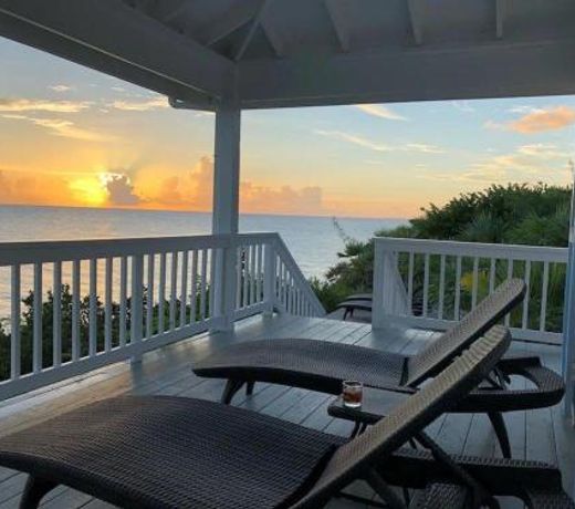 Palm Bluff cottage