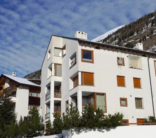 Apartment Chesa Piz Cotschen 3 by Interhome