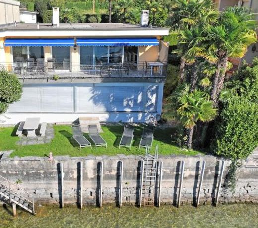 Villa Genovese al Lago