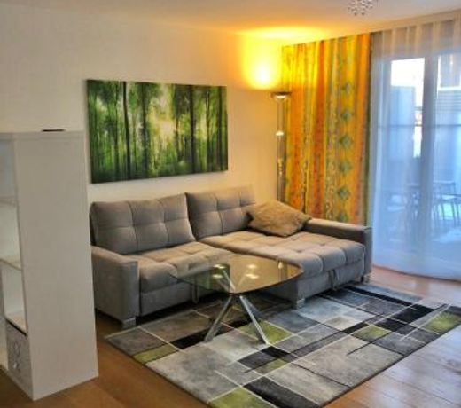 Gemuetliche 2 Zimmer Wohnung mit Gartensitzplatz