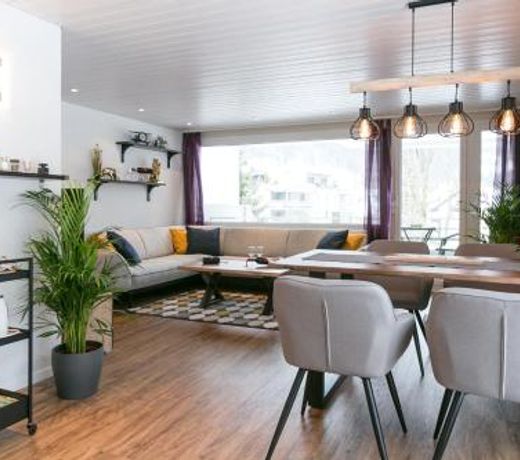 Spirit Apartments - Balkon - Bergsicht - Parkplatz