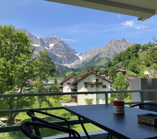 Spirit Apartments - Balkon - Bergsicht - Parkplatz