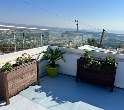 'I Folia' Village house with roof garden and terrace