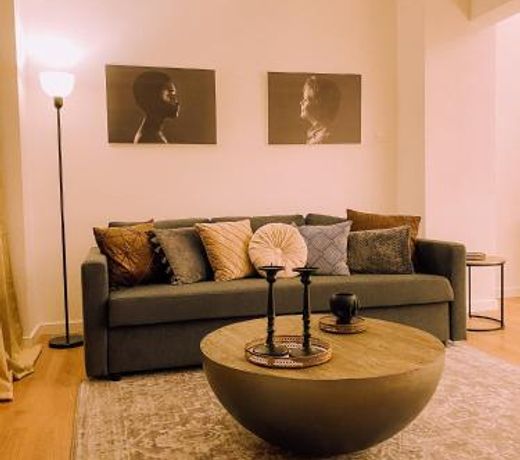 Newly Renovated Super-Chic Apartment