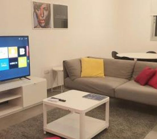 SUPERLA LUXURY APARTMENT (BREAKBOOKING-CY)