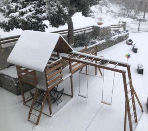DIAMOND Stone Wooden Guest House