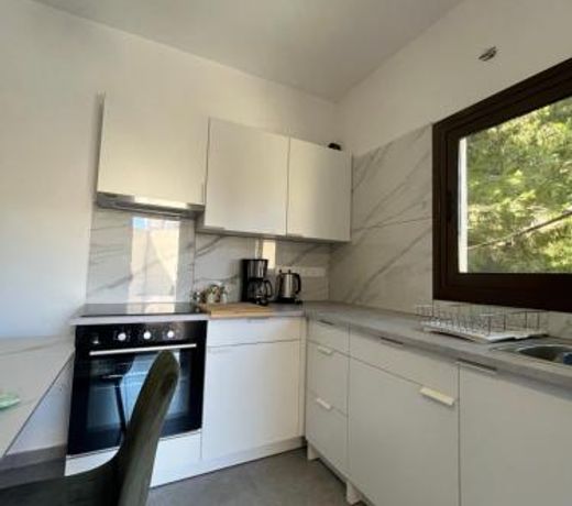 SerenityOne - Centrally located One Bedroom Apt