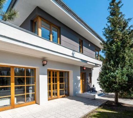 Serenity Prague Villa with garden jacuzzi