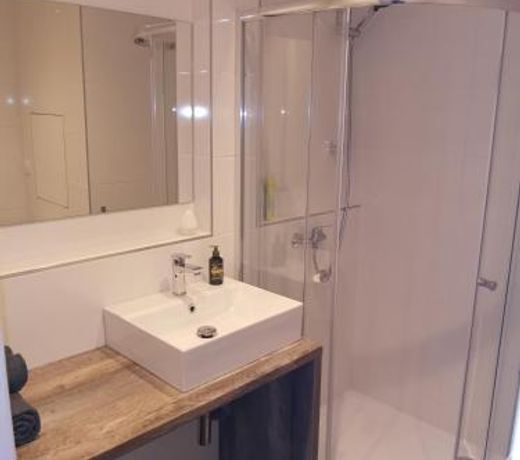 Sky Thermal Apartment