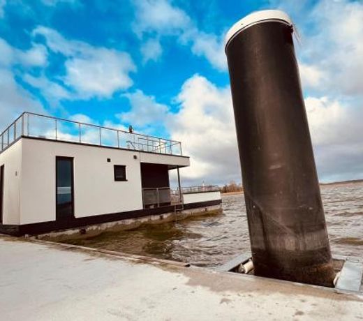 schwimmendes Haus Lutte