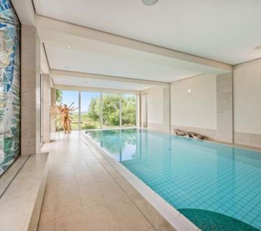 Wellness-Apartment mit Wasserblick, Pool, Sauna & Fitnessbereich