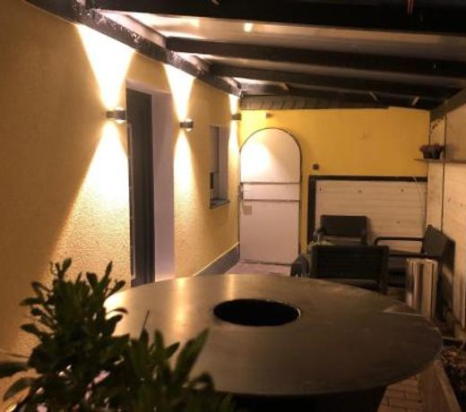 Apartment mit Terrasse und eigenem Eingang