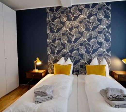 4-Room Luxury Apartment - close to Central Station, free parking, kitchen