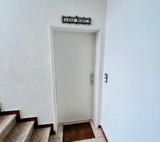 Ruhiges und zentrales Apartment in Hüttenfeld